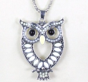 collier sautoir hibou