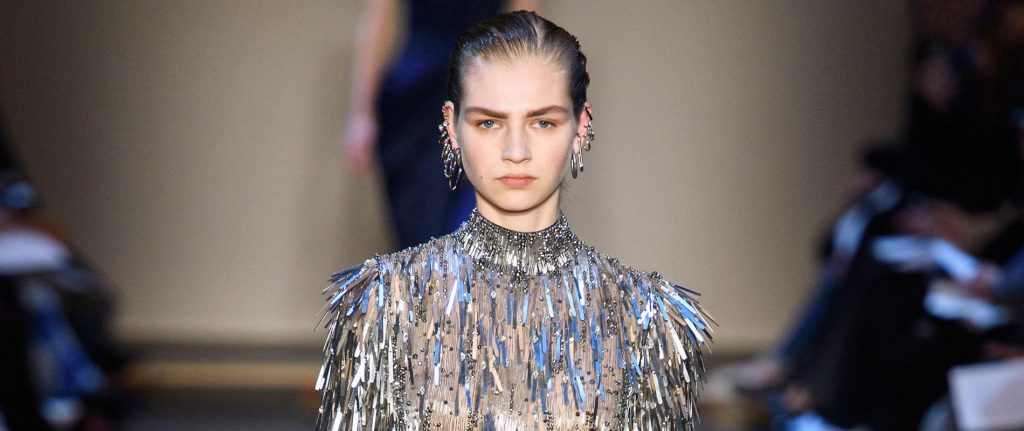 Zoom sur les ear cuffs du défilé Alexander McQueen automne-hiver 2019-2020