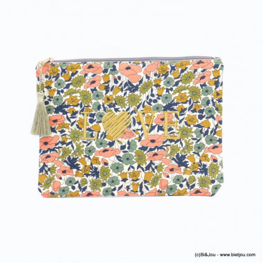 Pochette brodée love avec tissu effet liberty